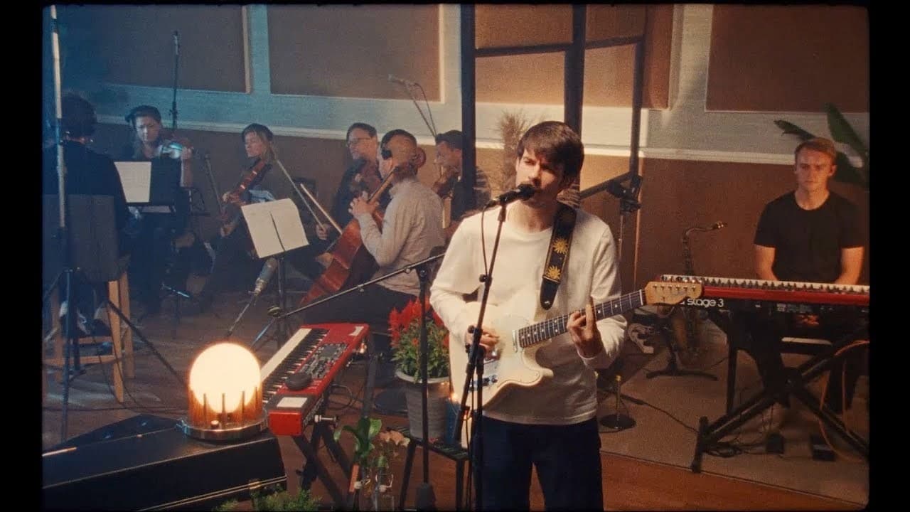 Canción Rex Orange County - Pluto Projector (Live at Rak Studios)