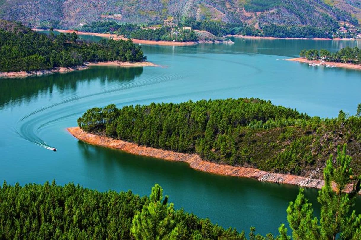 Place Castelo de Bode Dam