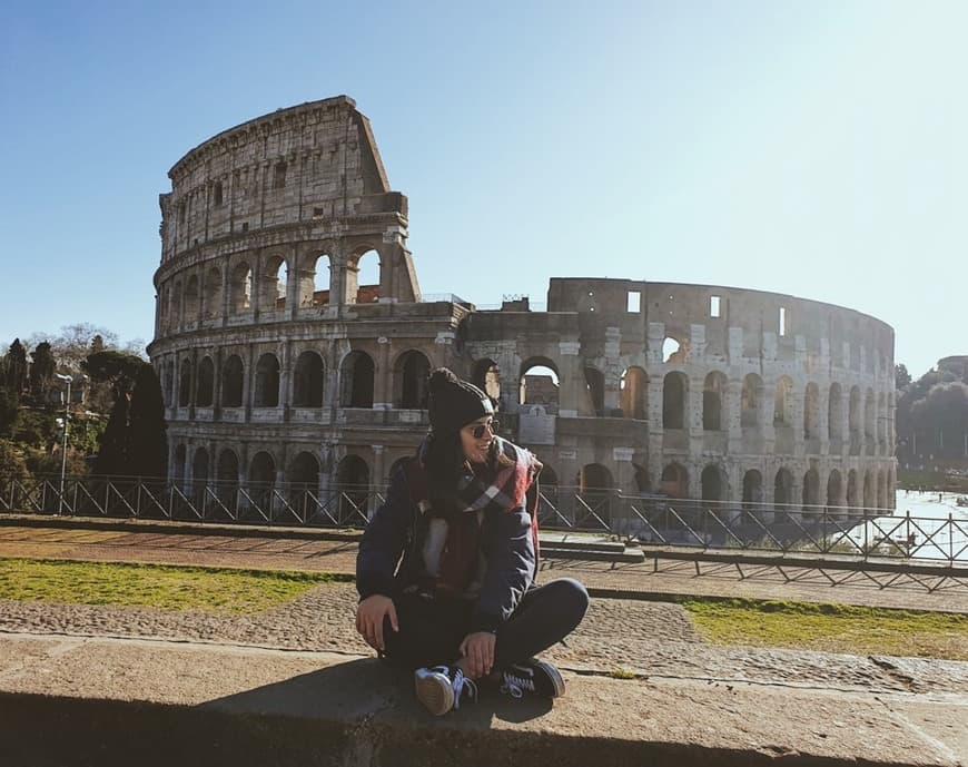 Lugar Coliseo de Roma