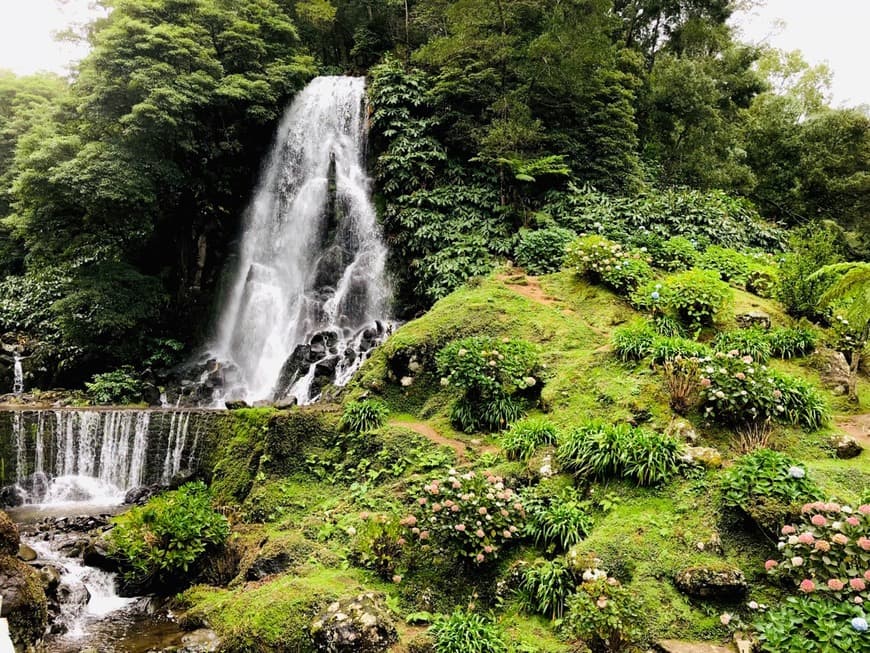 Place Ribeira dos Caldeirões