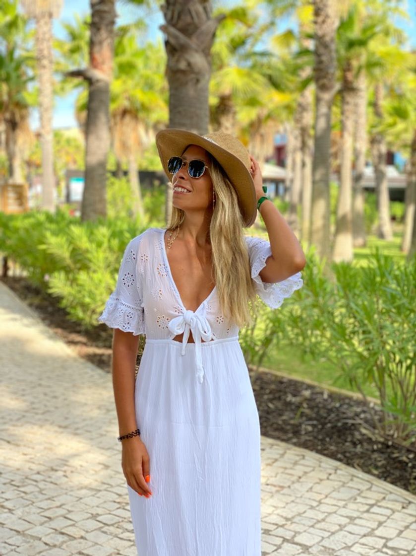 Fashion Vestido branco com bordado inglês 🤩🤩 follow instagram