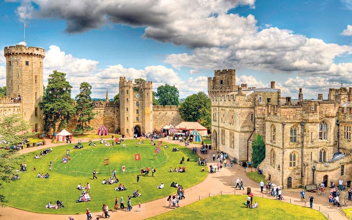 Place Warwick Castle