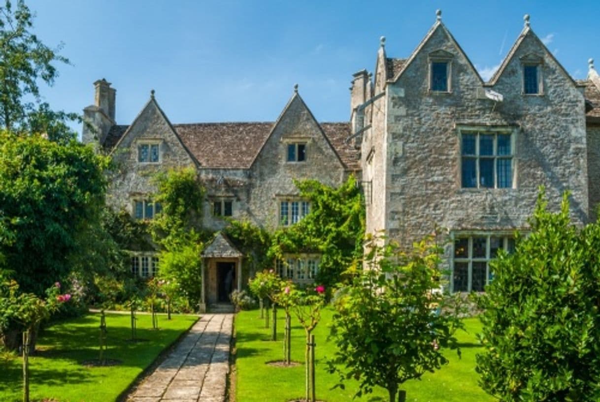 Place Kelmscott Manor