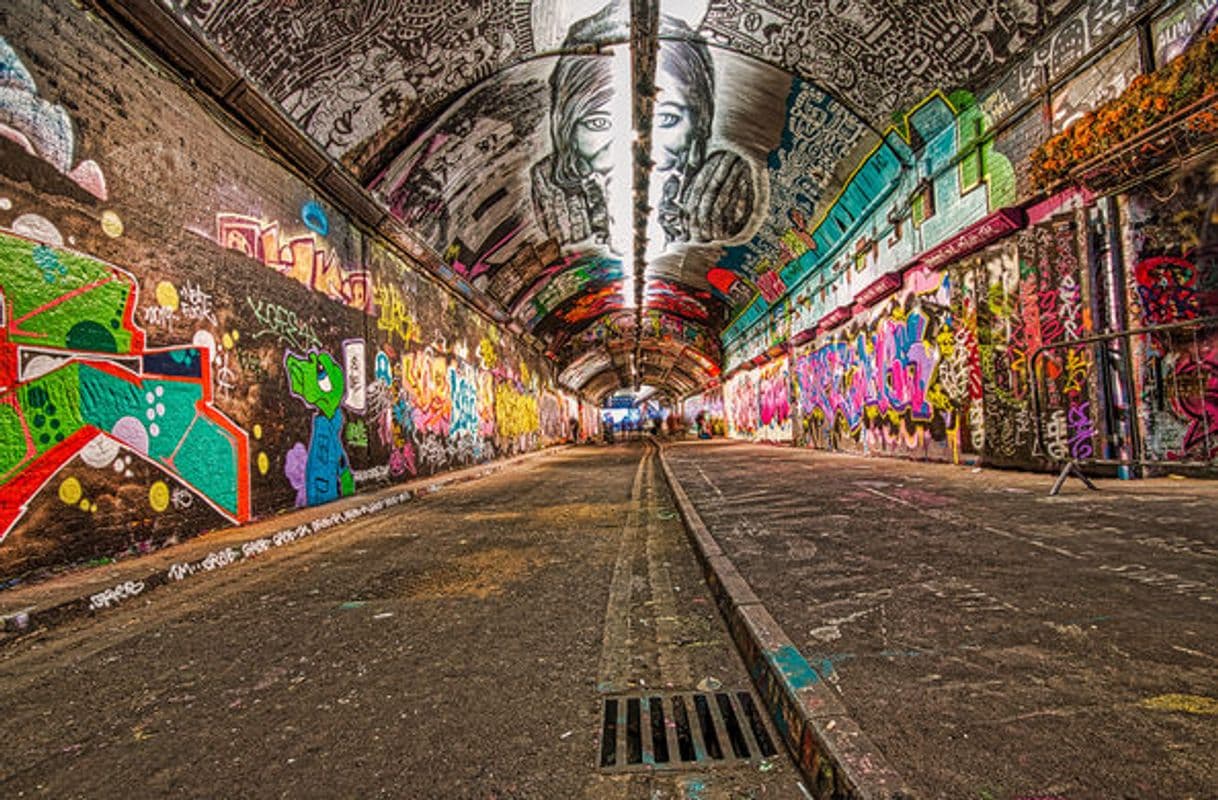 Place The Graffiti Tunnel