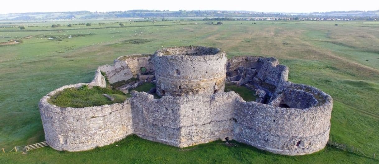 Place Camber Castle