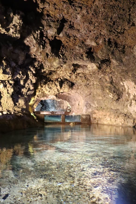 Place Grutas de São Vicente