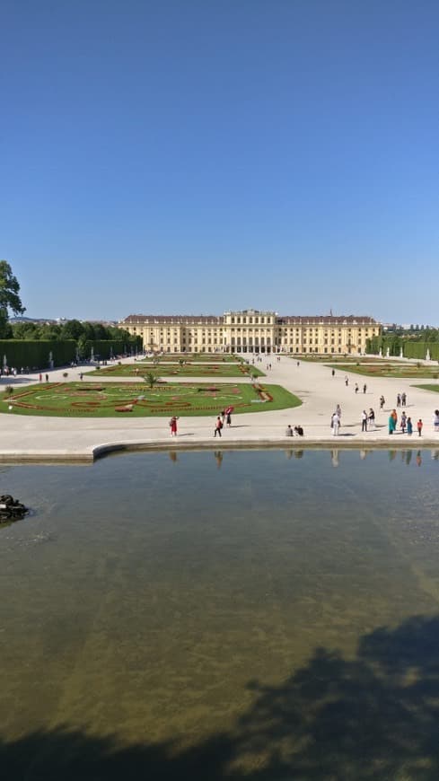 Place Schönbrunn Palace