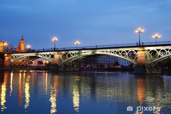 Place Puente de Triana