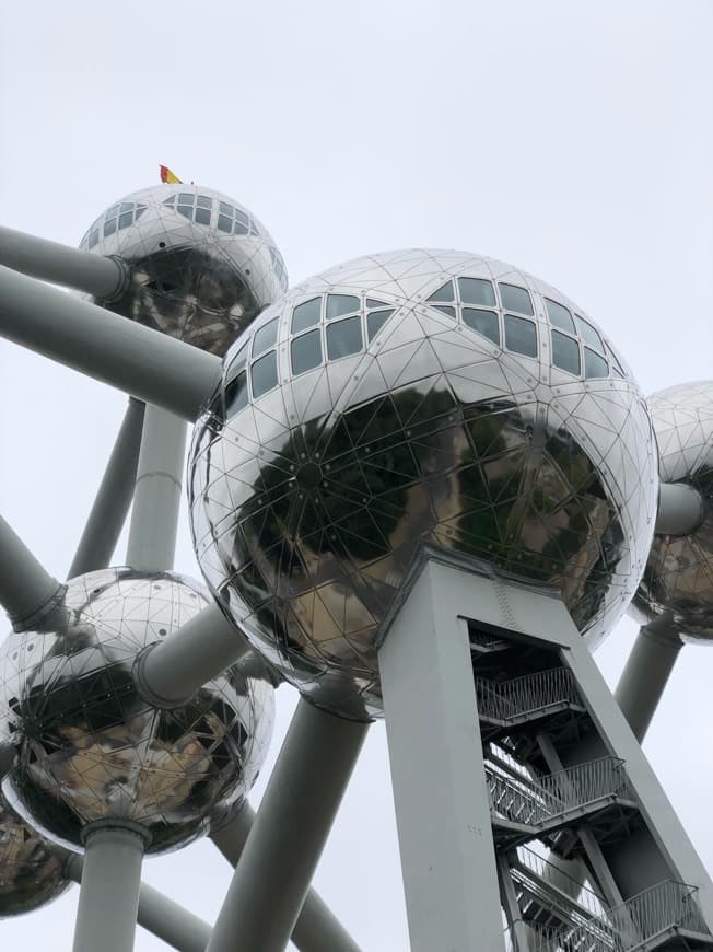 Place Atomium