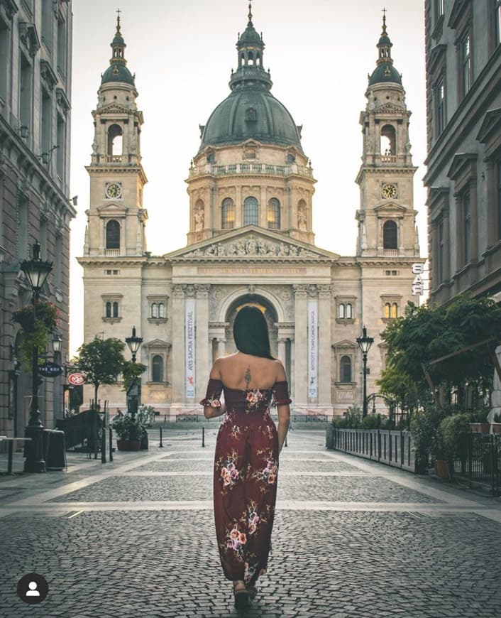 Place Basílica de San Esteban