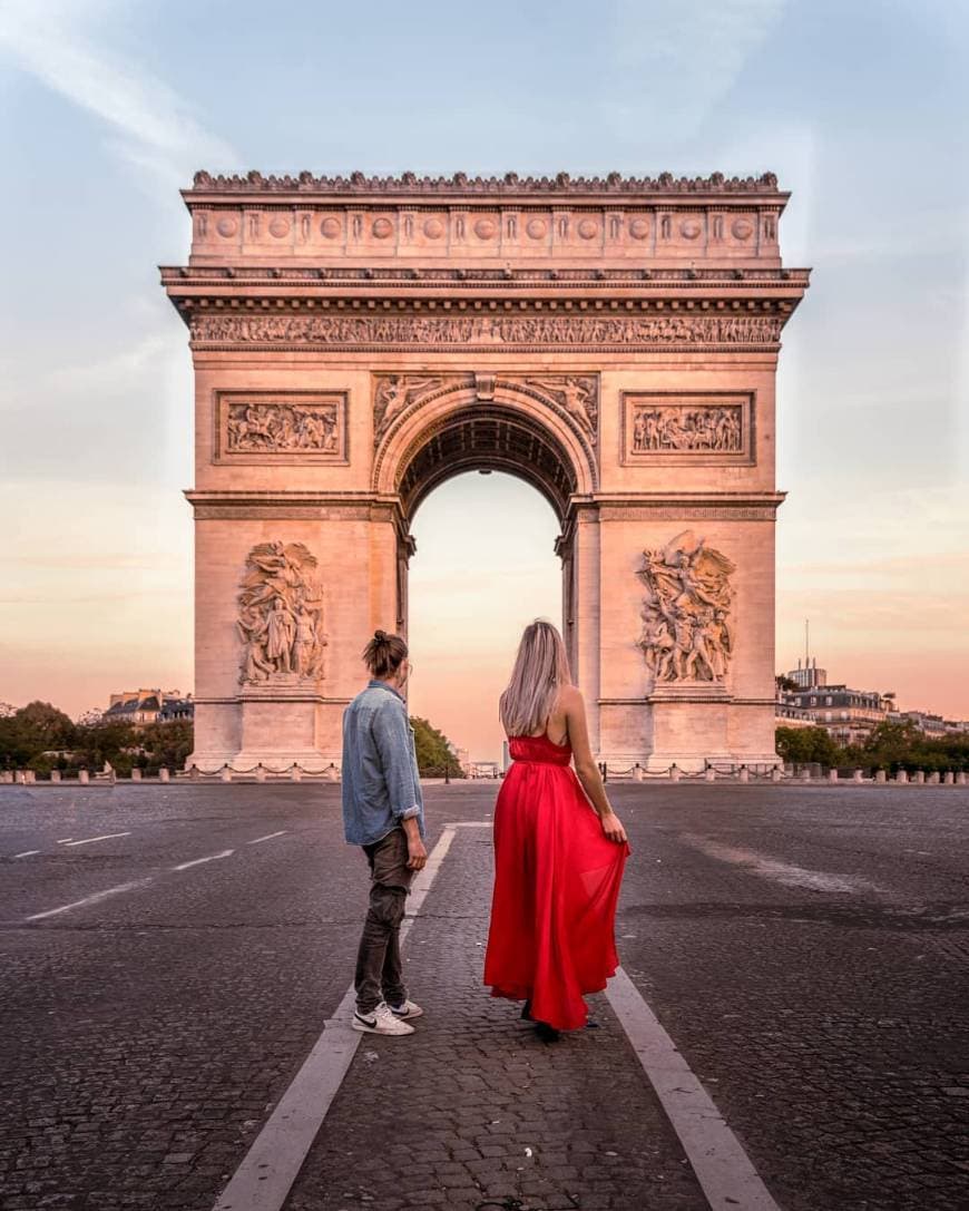 Fashion Arc De Triomphe 