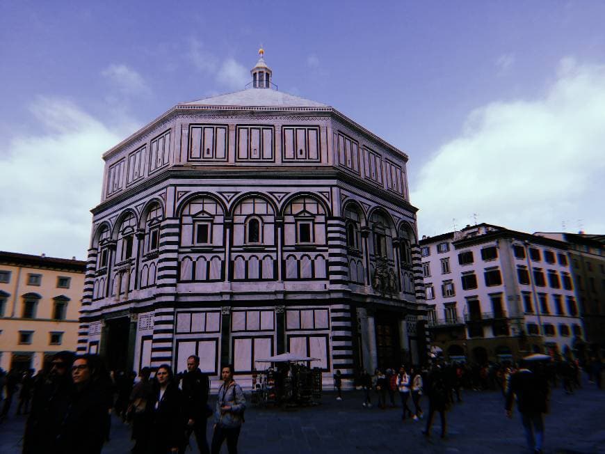 Lugar Baptisterio de San Juan