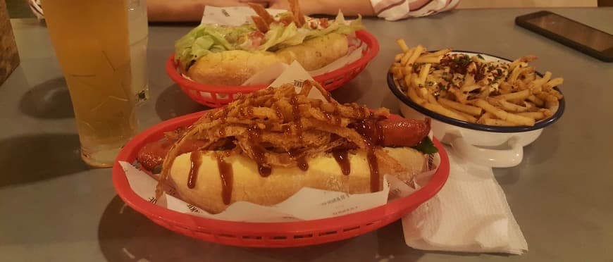 Restaurantes Frankie Hot Dogs