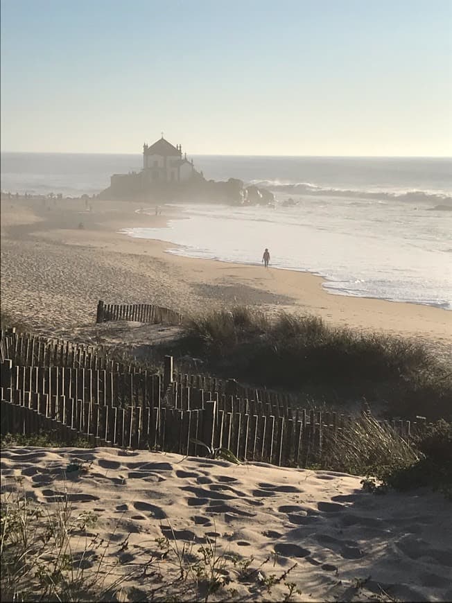 Place Senhor da Pedra beach