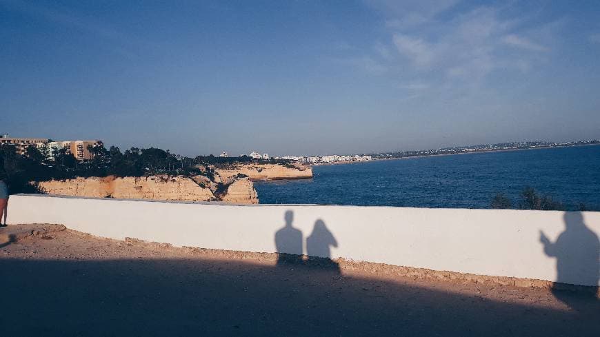 Place Praia de Nossa Senhora da Rocha