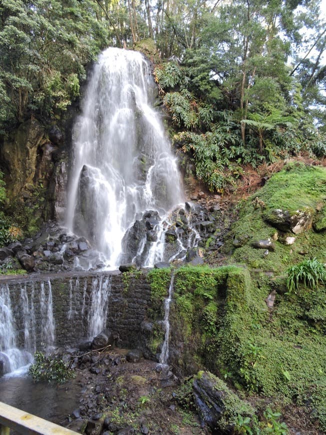 Lugar Ribeira dos Caldeirões