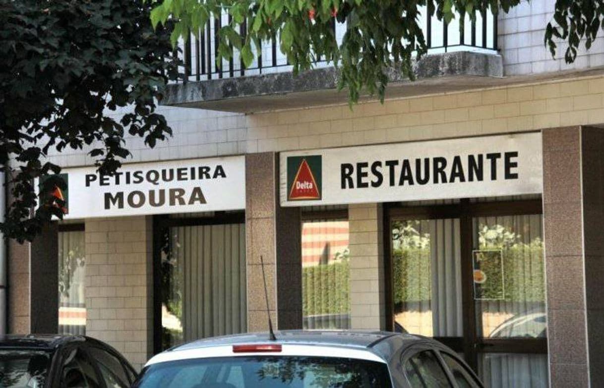 Restaurants Petisqueira Moura - Indústria De Restauração, Lda.