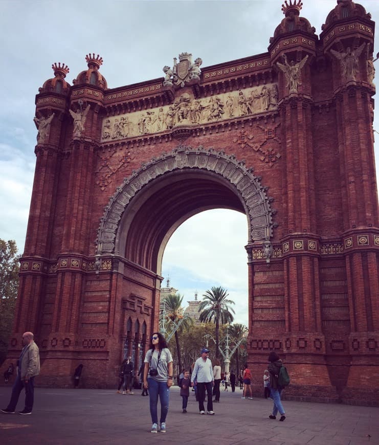 Place Arc de Triomf