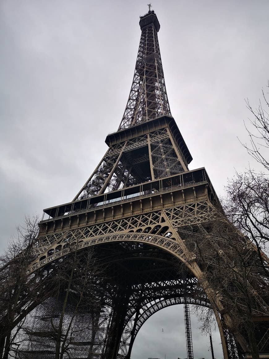 Place Torre Eiffel