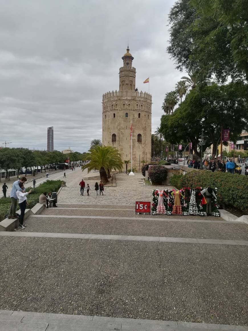 Place Torre del Oro