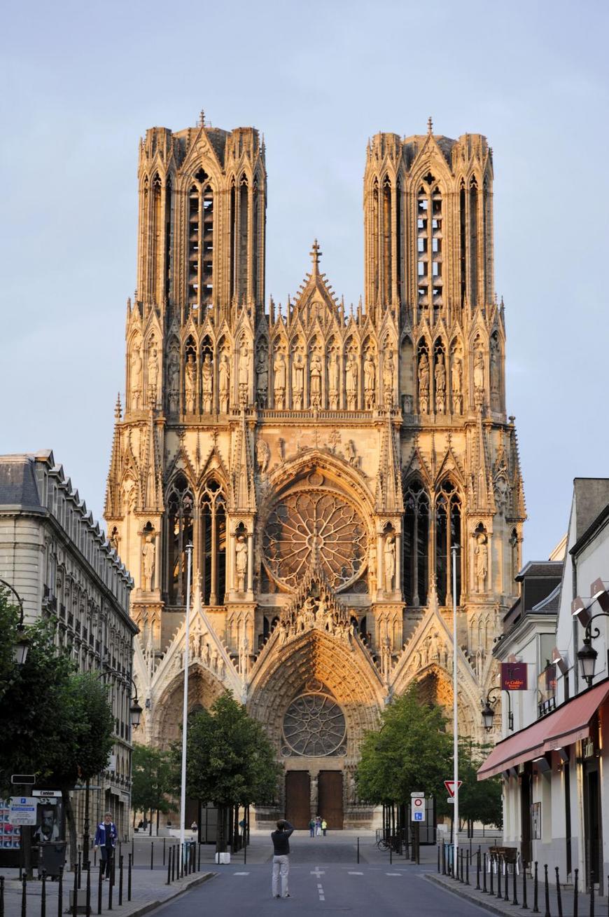 Lugar Catedral de Reims