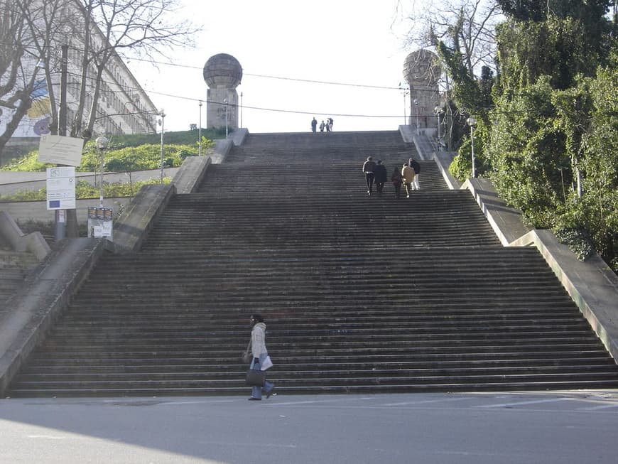 Lugar Escadas Monumentais, Universidade