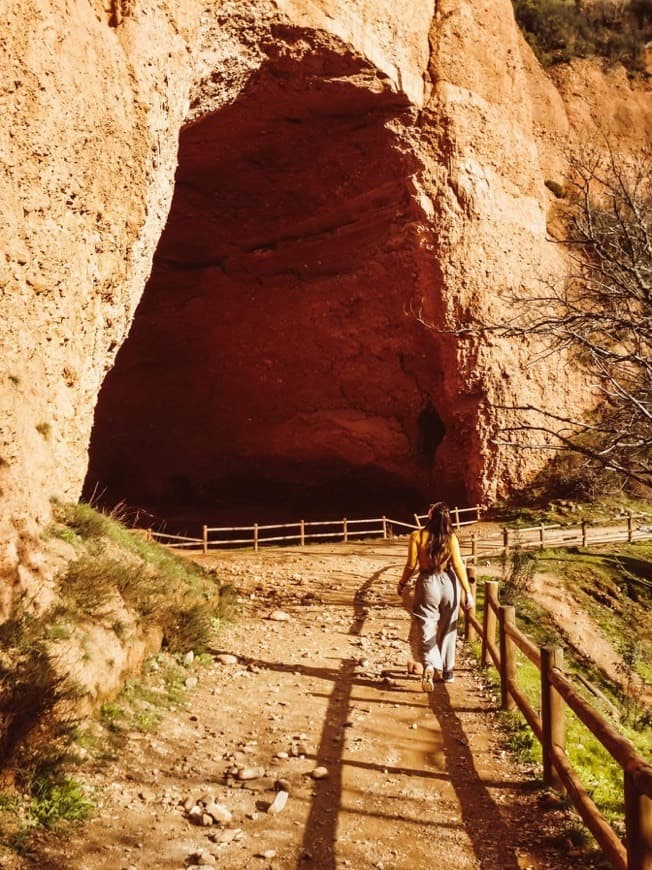 Lugar La Cuevona