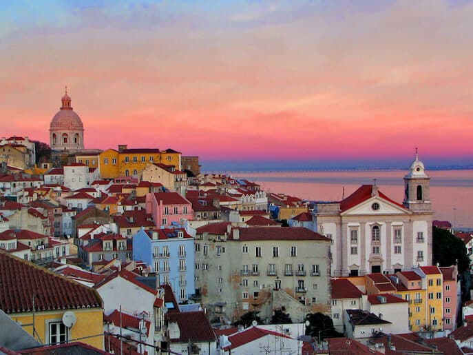 Place Miradouro de Santa Luzia