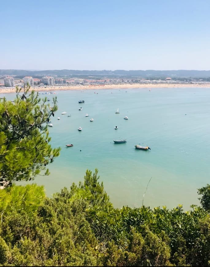 Place Praia de São Martinho do Porto