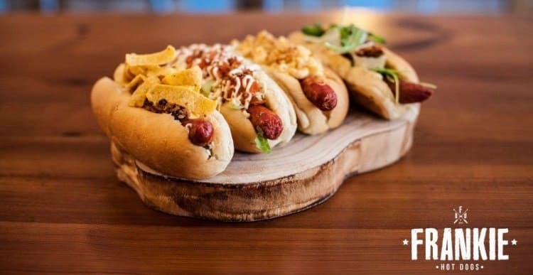 Restaurantes Frankie Hot Dogs