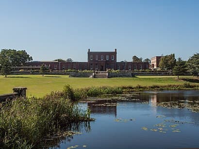 Place Ashburnham Place