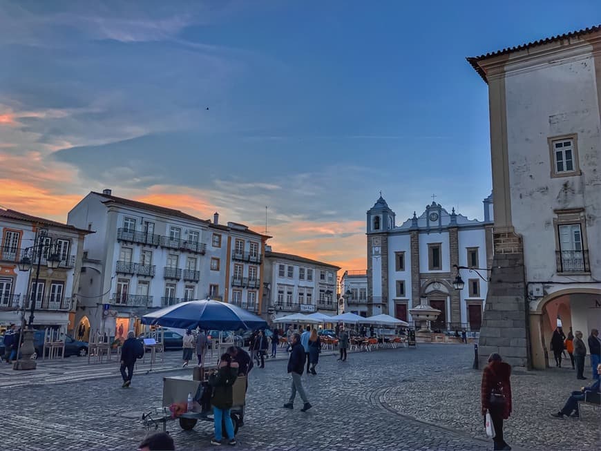 Lugar Praça do Giraldo