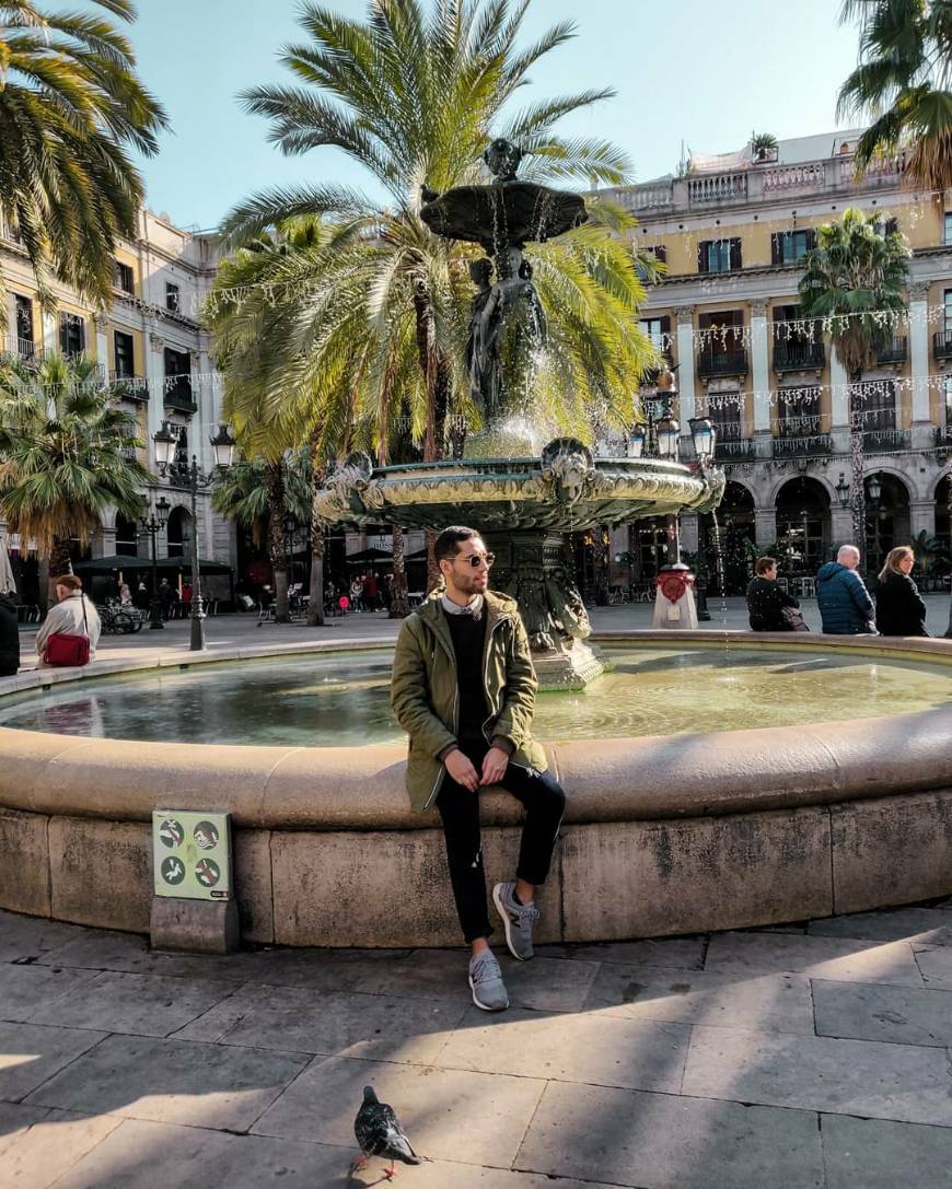 Place Plaça Reial