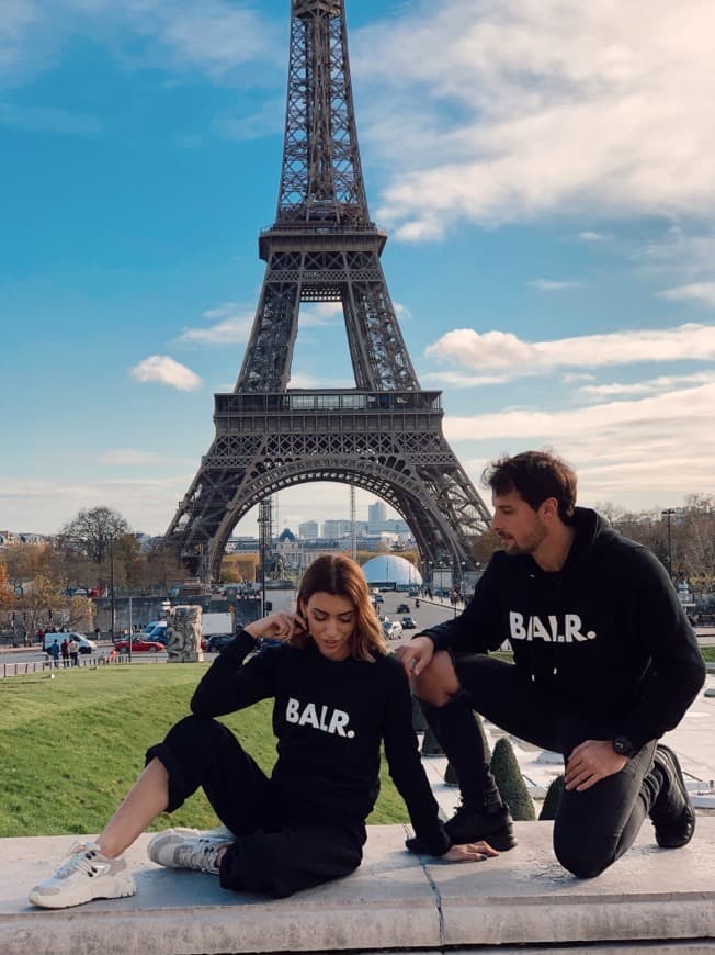 Place Torre Eiffel