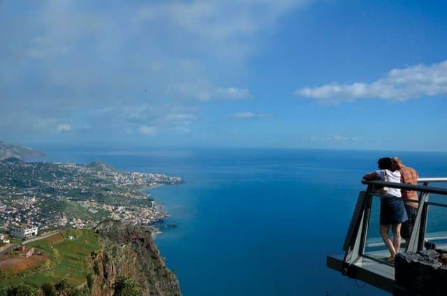 Place Cabo Girão