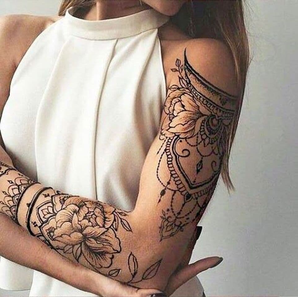 Moda Minhas tattoos 