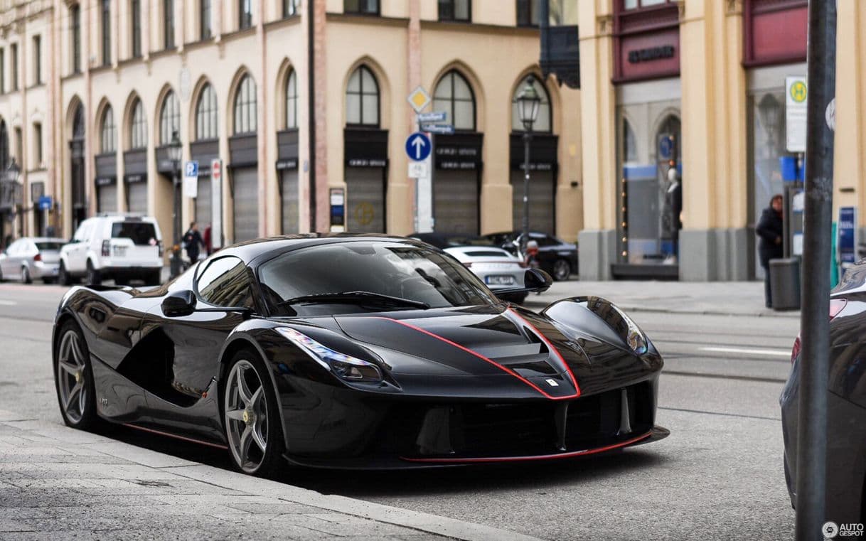 Product FERRARI LAFERRARI APERTA