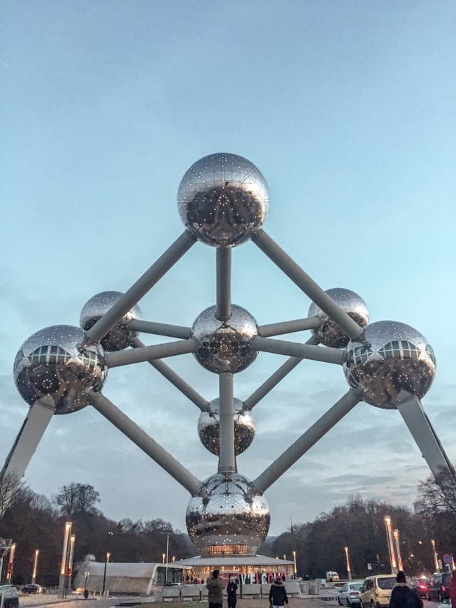 Place Atomium