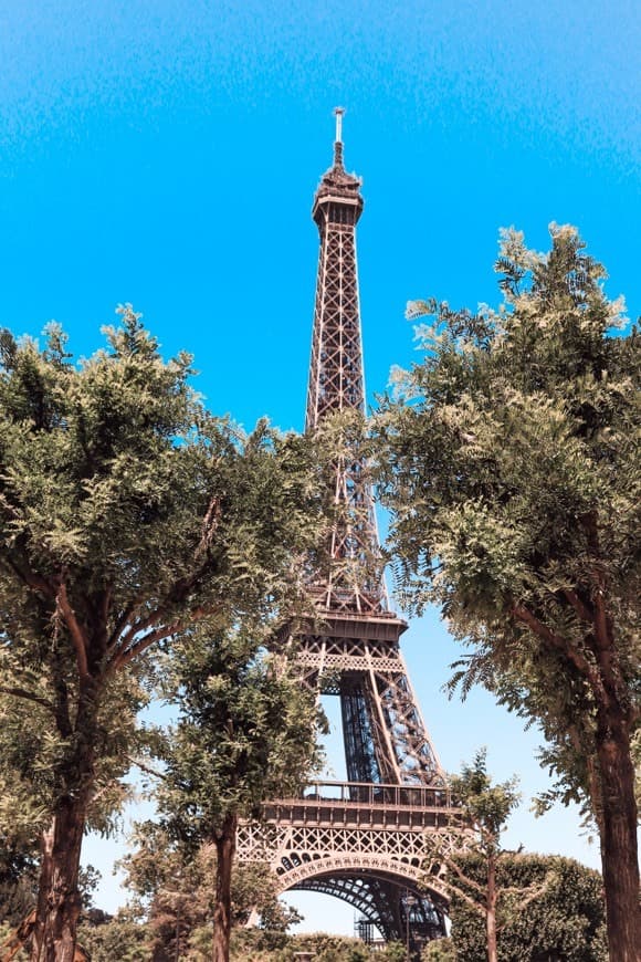 Place Torre Eiffel