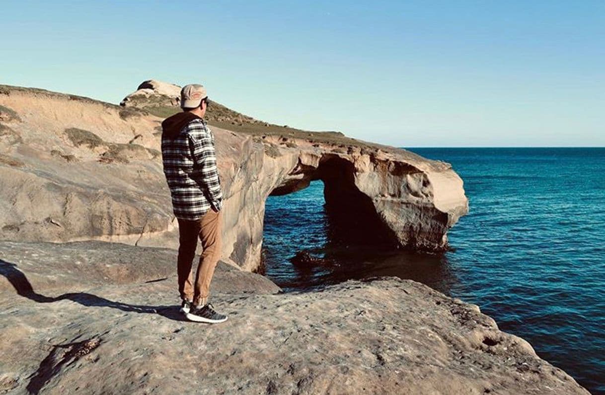 Place Tunnel Beach