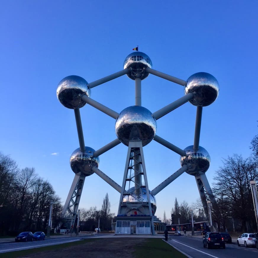 Place Atomium