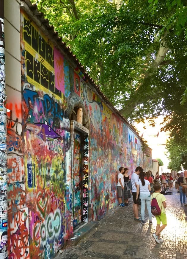 Place John Lennon Wall