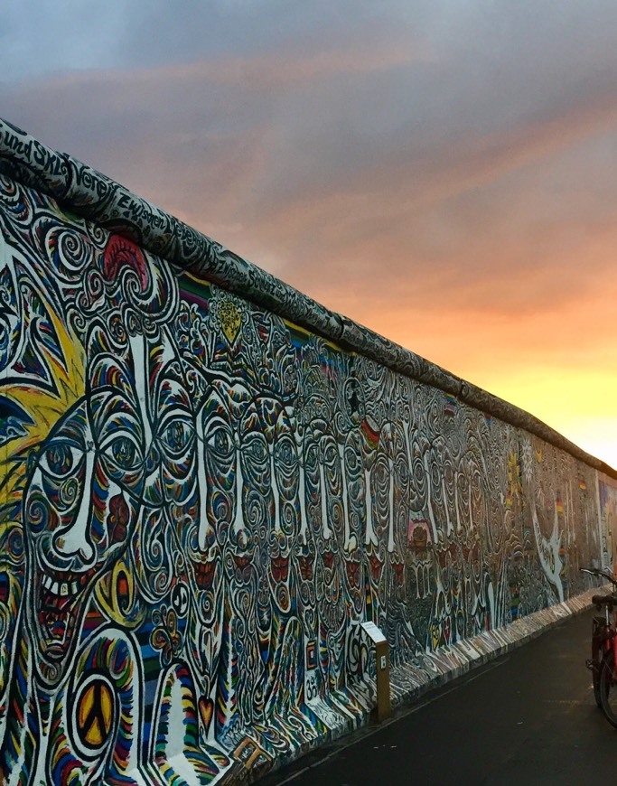 Place Berlin Wall Memorial