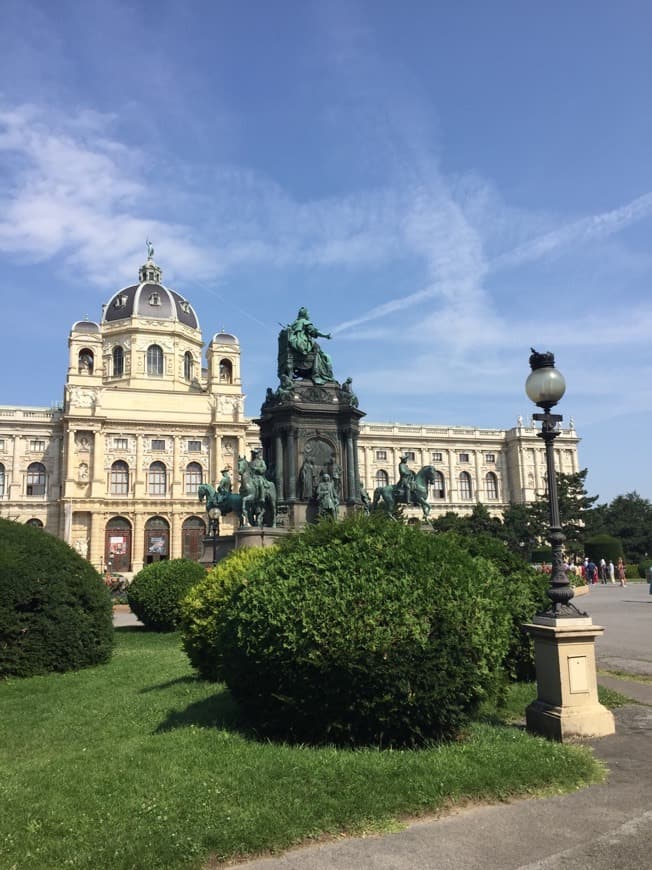 Place Maria-Theresien-Platz