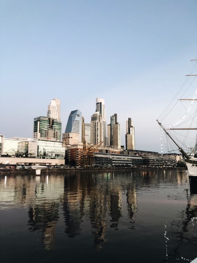 Lugar Puerto MADERO