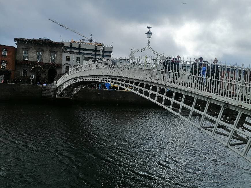 Place O'Connell Bridge