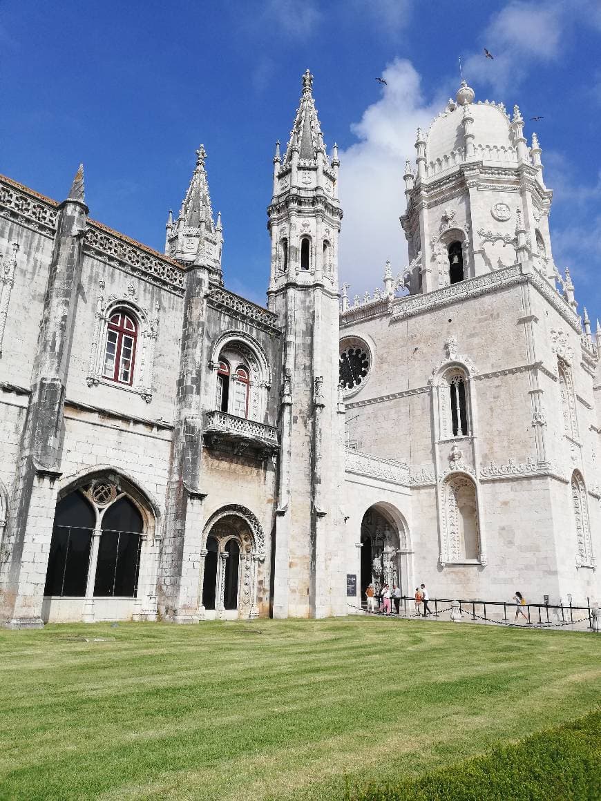 Lugar Monasterio de los Jerónimos de Belém