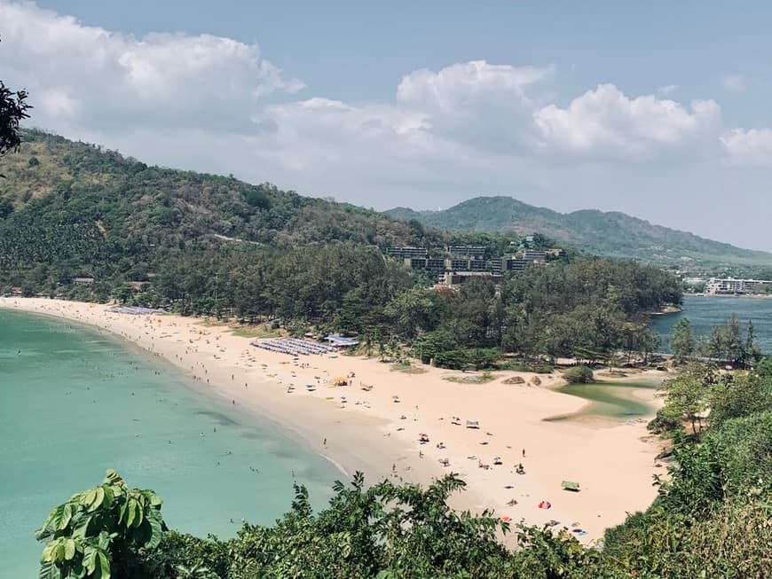 Place Nai Harn Beach