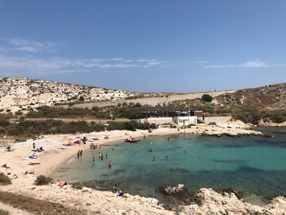 Place Plage de Saint-Estève