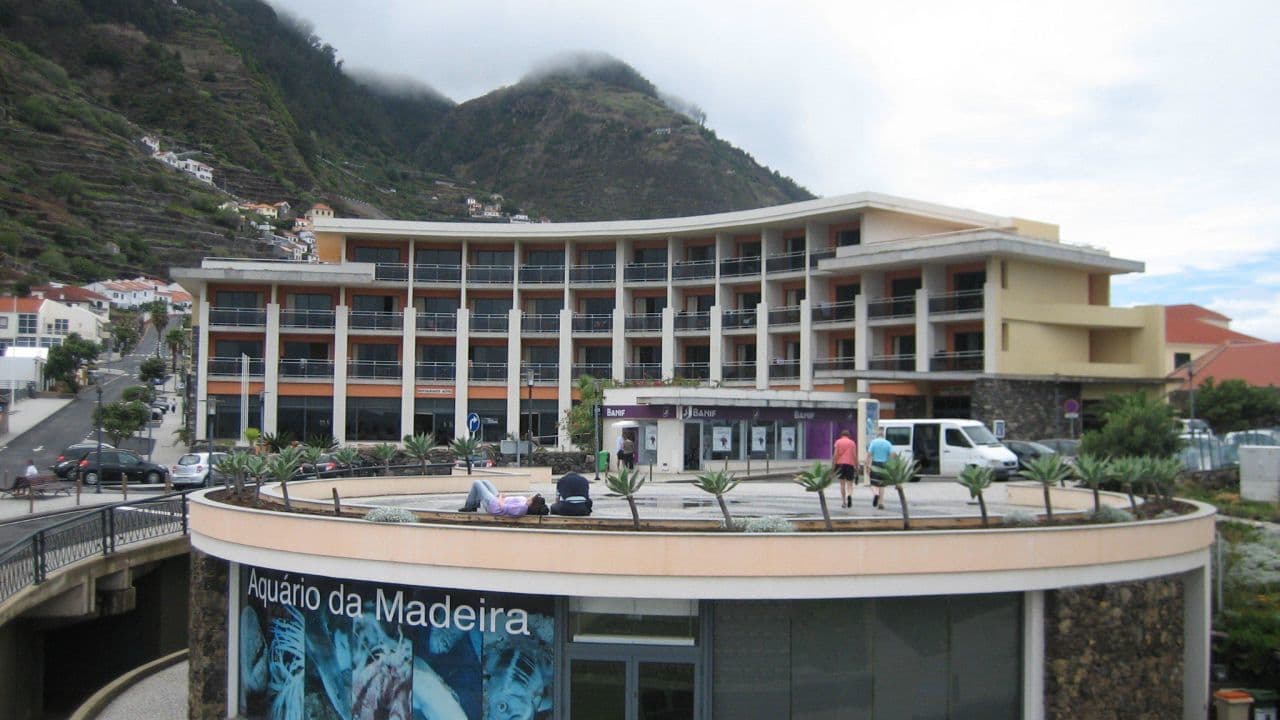 Place Hotel Moniz Sol - Moniz Sol-Sociedade Turistica Do Porto Moniz,Lda.